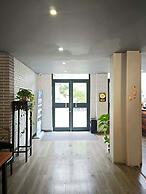 Once Artistic Inn