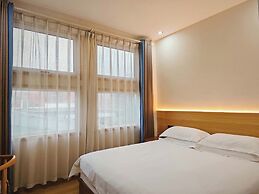 Once Artistic Inn
