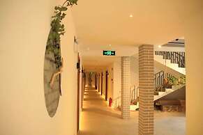 Once Artistic Inn