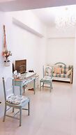 Forest Deer Black Tea Homestay