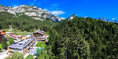 Berghotel Pine