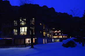 Berghotel Pine