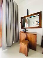 Hotel Athgira