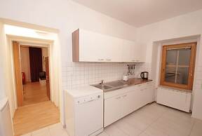 Raisa Apartments