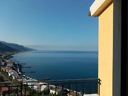 Un Oblò sul Mare