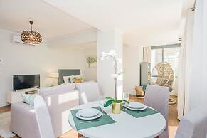 137 Lux Residence