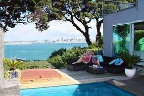 Sea view guest house