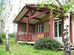 Camping Les Lacs de Courtes - Chalets