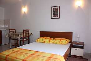 Apartments Blato-J