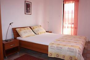 Apartments Blato-J