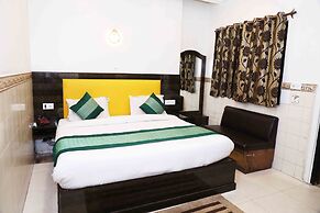 Hotel Kumar Palace