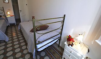 Colonna Apartment with Terrace