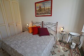 Colonna Apartment with Terrace