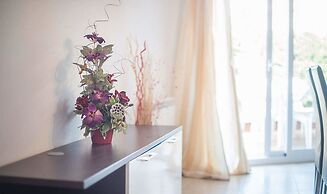 Mirador House