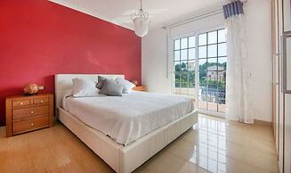 Rubi House