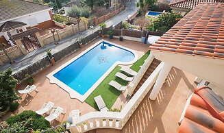 Rubi House