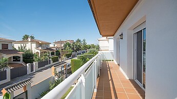 Tania House