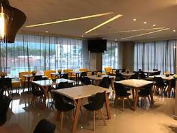 Hotel F25