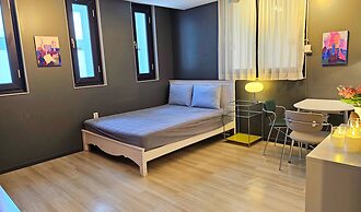 Gallery Family Hotel