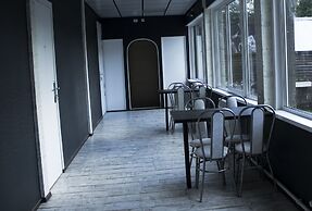 Esquire House