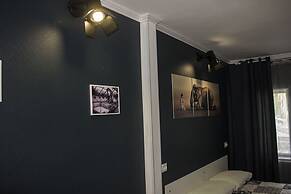 Esquire House