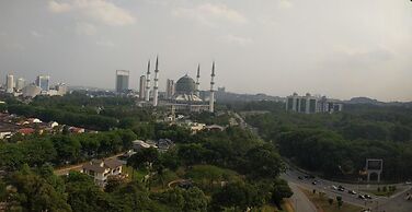 3 Spacer Setia Alam