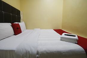 RedDoorz Plus near DC Mall Batam