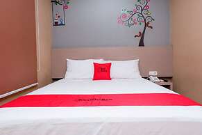 RedDoorz near Java Supermall Semarang