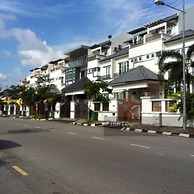 HomeStay Nimah Seaview