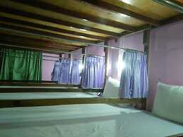 Lucky Homestay - Hostel