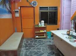 Lucky Homestay - Hostel