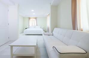 Al Jisr Hotel