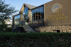 Kunjani Villas