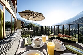 Hotel Arnica Scuol - Adults only