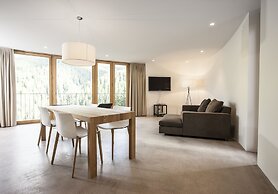 Hotel Arnica Scuol - Adults only