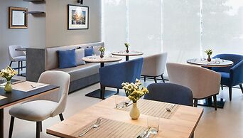 Amp Am House Hotel