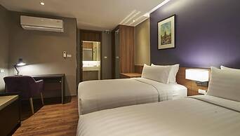 Amp Am House Hotel