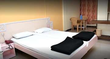 Hotel Aashish Deluxe Kolhapur