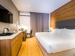 Avior Hotel