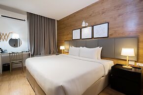 Avior Hotel