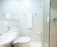 Avior Hotel