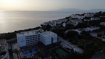 Ada Newday Resort Hotel