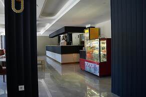 Ada Newday Resort Hotel