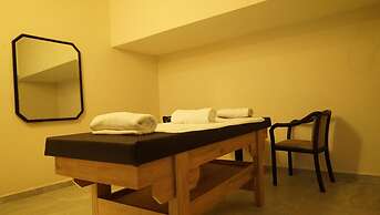 Ada Newday Resort Hotel