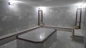 Ada Newday Resort Hotel