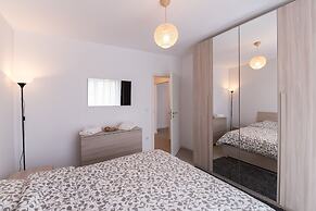 Thomas Apartments