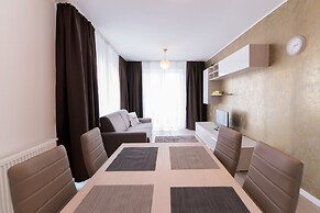 Thomas Apartments