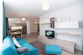 Thomas Apartments