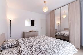 Thomas Apartments