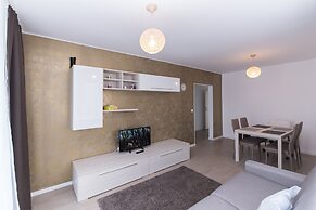 Thomas Apartments
